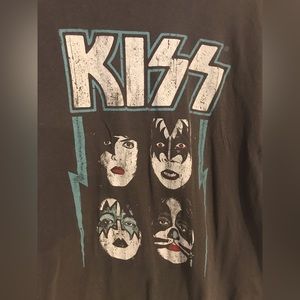 Kiss Graphic T-shirt